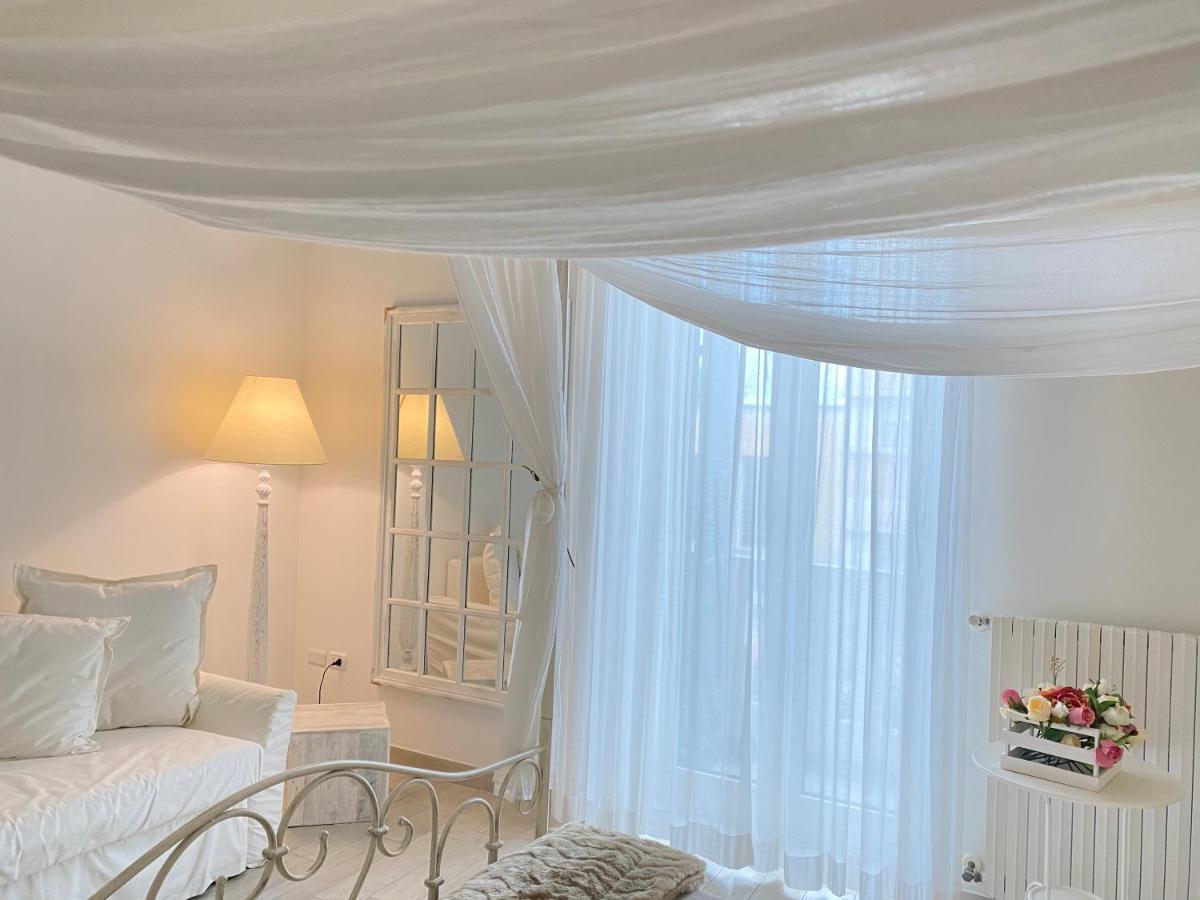 Ai Raggi Di Sole Acomodação com café da manhã Lecce Exterior foto