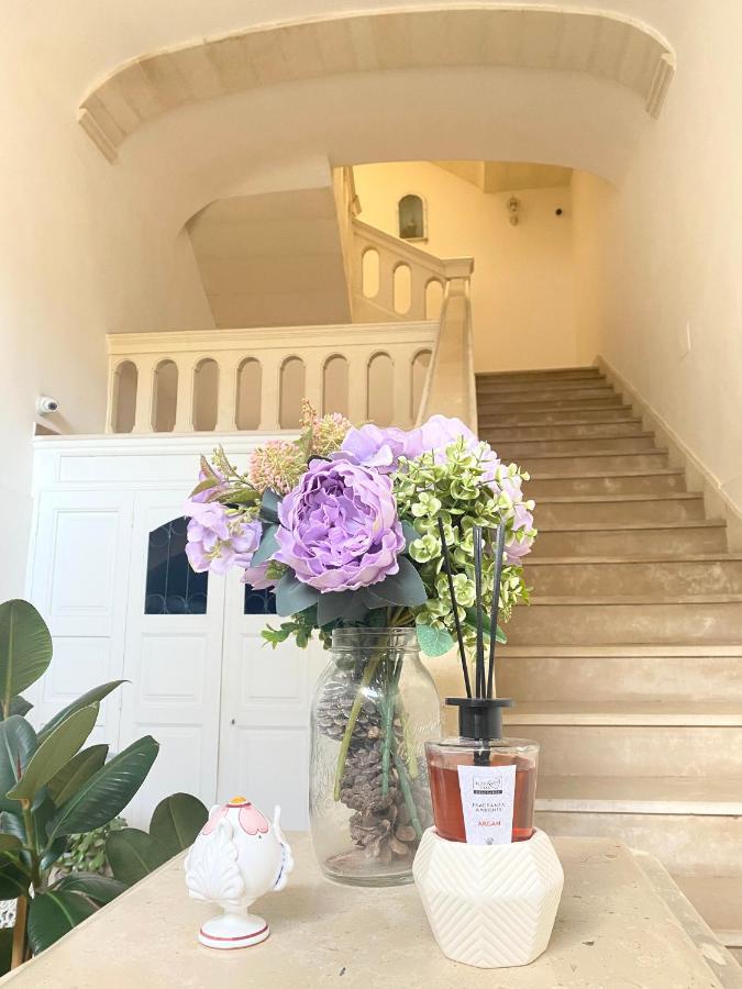 Ai Raggi Di Sole Acomodação com café da manhã Lecce Exterior foto